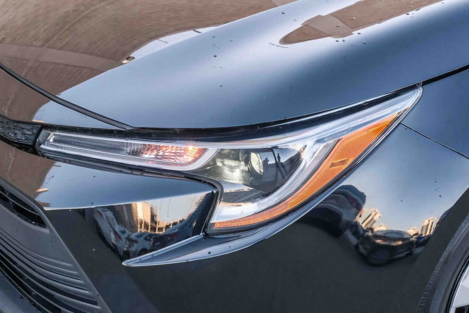 Thumbnail: 2023 Toyota Corolla - 11