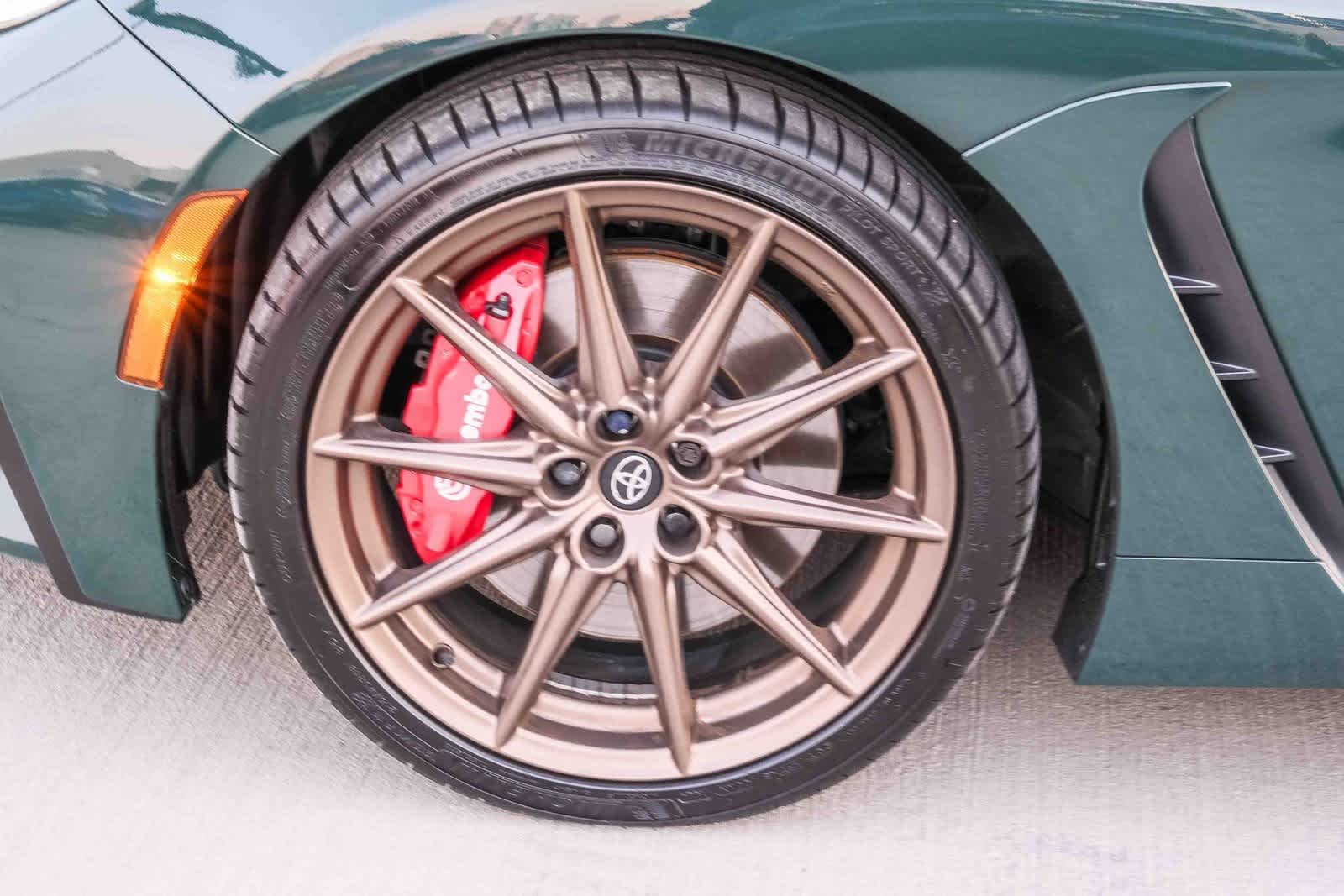 Thumbnail: 2025 Toyota GR86 - 10