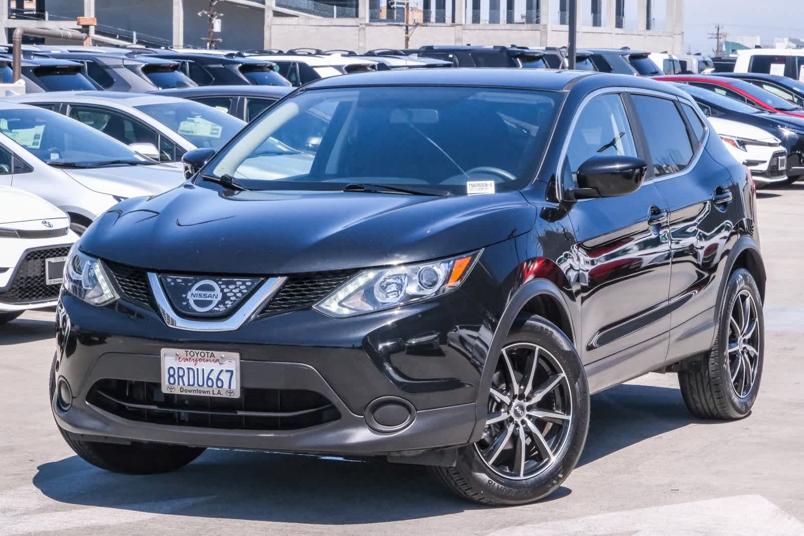 2018 Nissan Rogue Sport S -
                  Los Angeles, CA