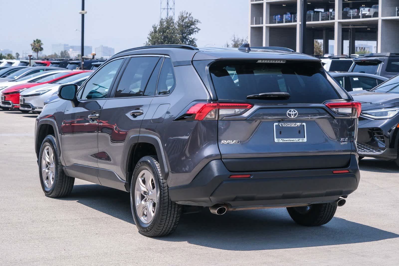Thumbnail: 2022 Toyota RAV4 - 6