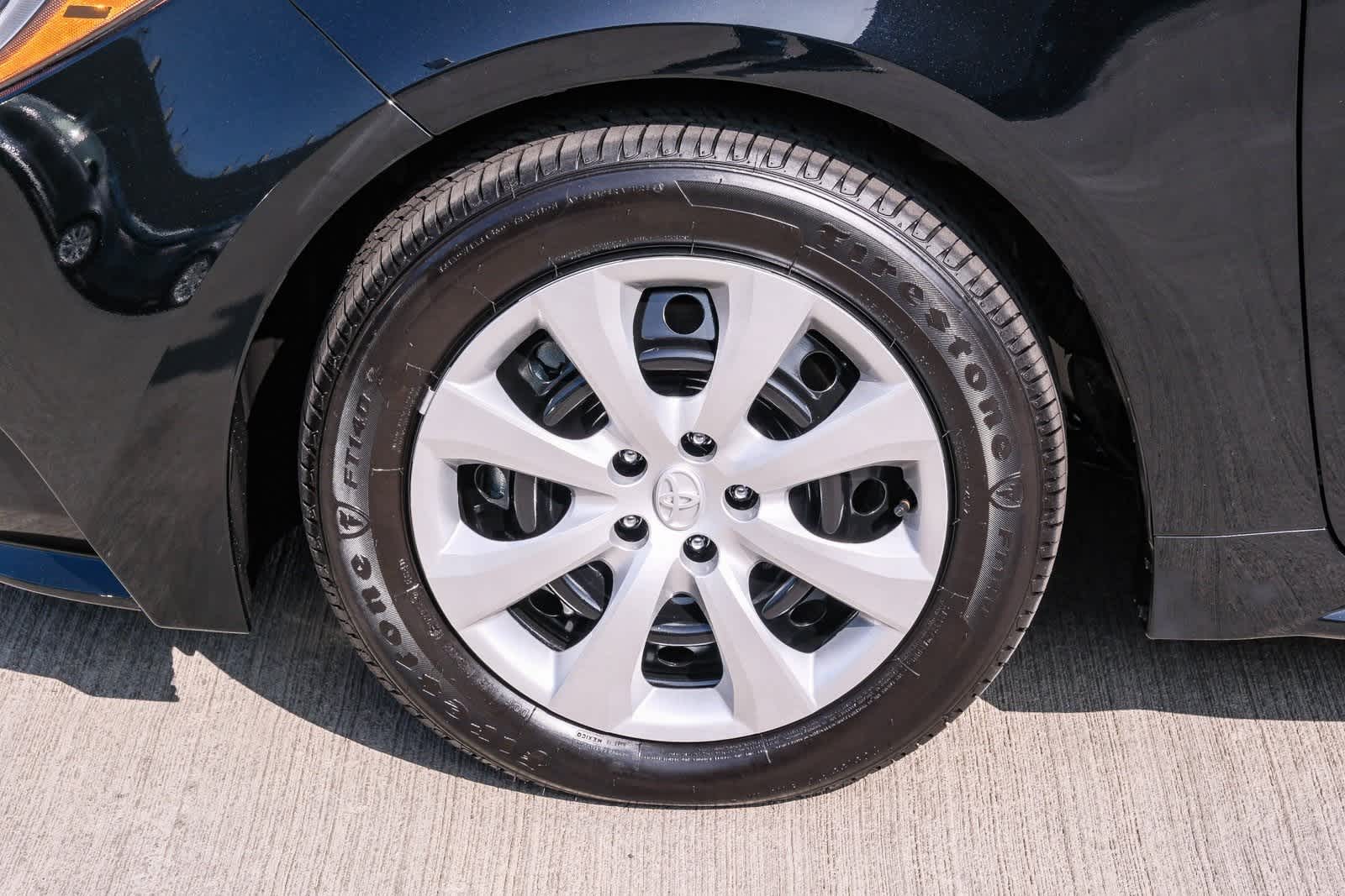 Thumbnail: 2025 Toyota Corolla - 10