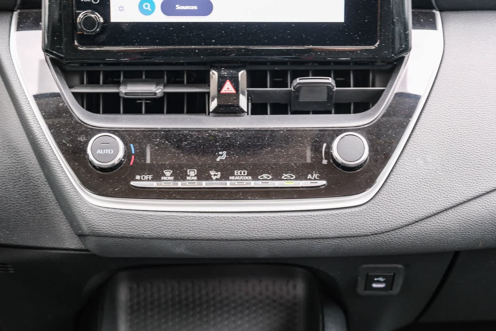 Thumbnail: 2023 Toyota Corolla - 16