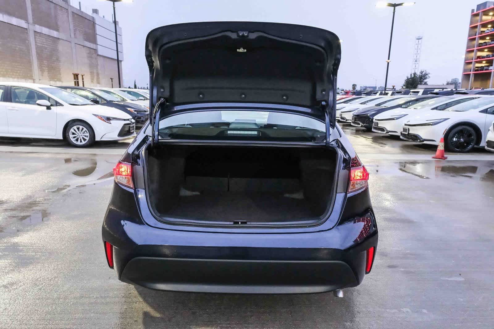 Thumbnail: 2025 Toyota Corolla - 26