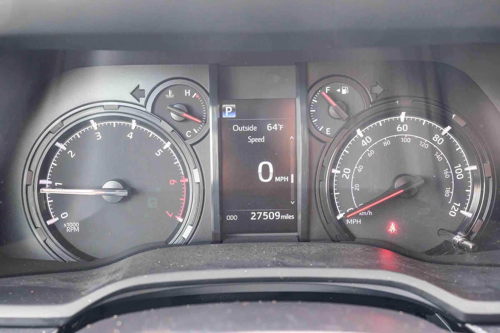 Thumbnail: 2023 Toyota 4Runner - 25