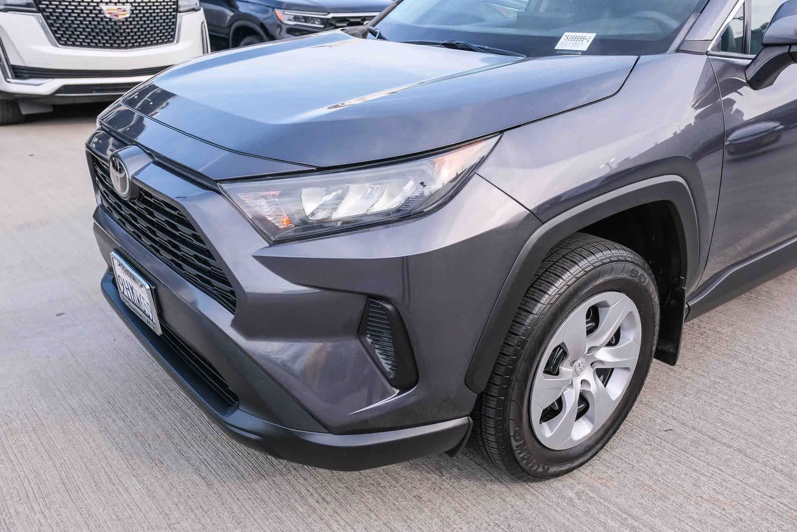 Thumbnail: 2020 Toyota RAV4 - 12