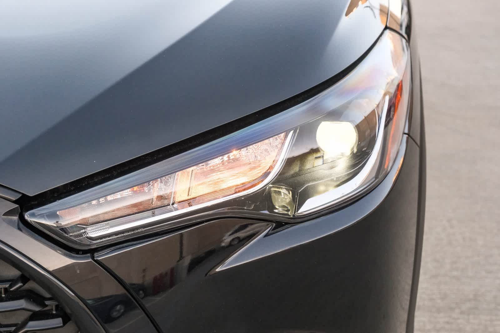 Thumbnail: 2023 Toyota Corolla Cross - 11