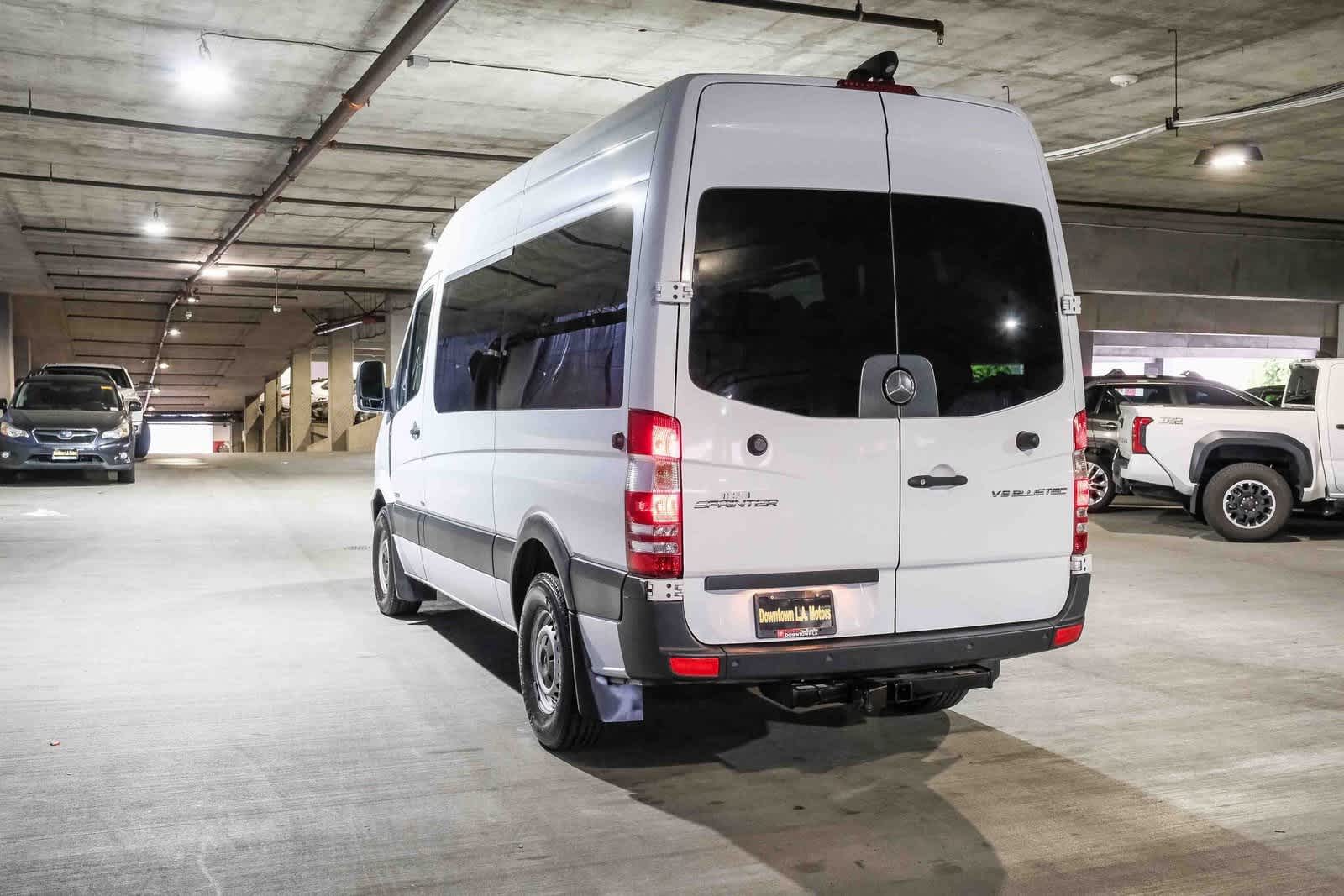 Thumbnail: 2016 Mercedes-Benz Sprinter - 6