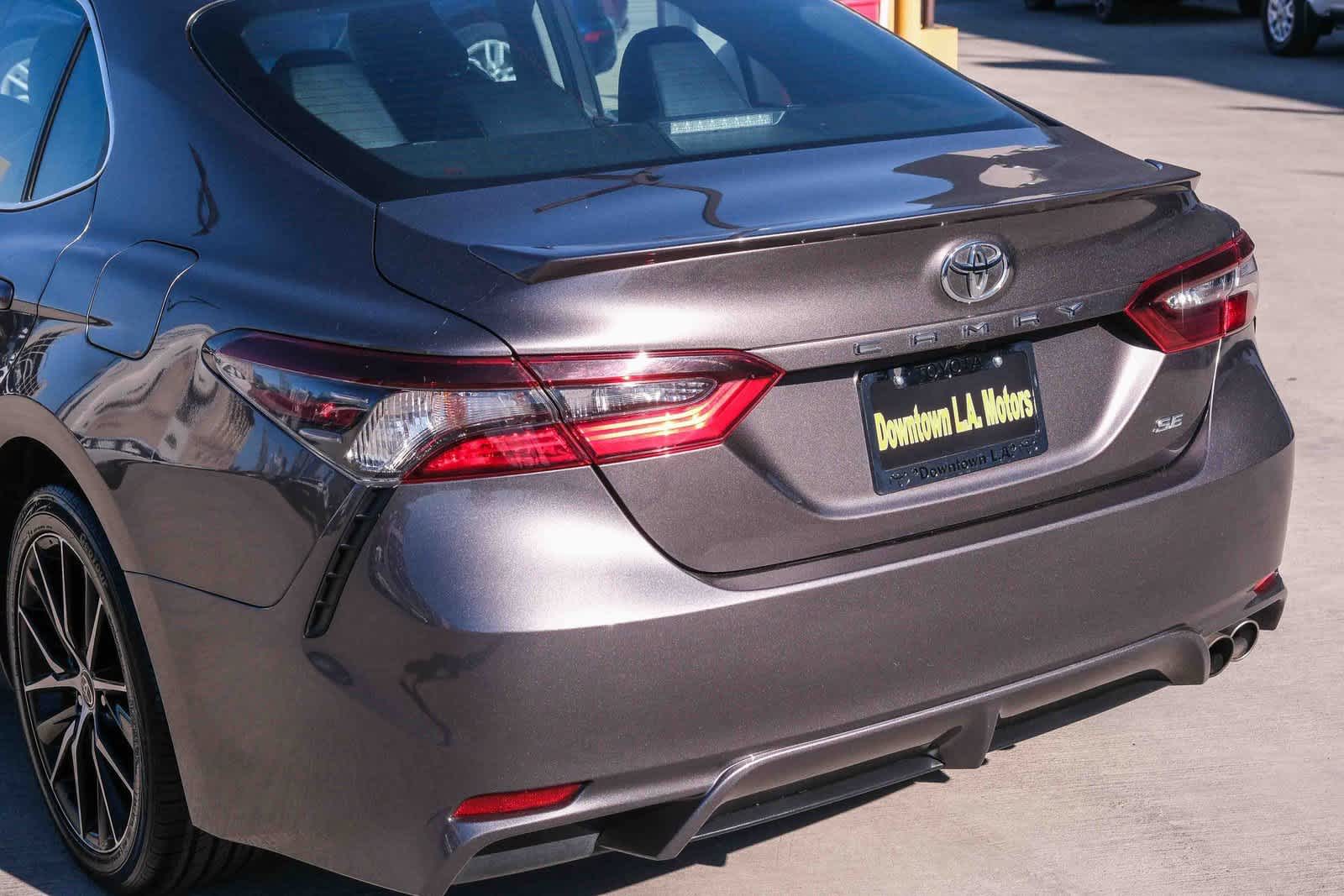Thumbnail: 2022 Toyota Camry - 8