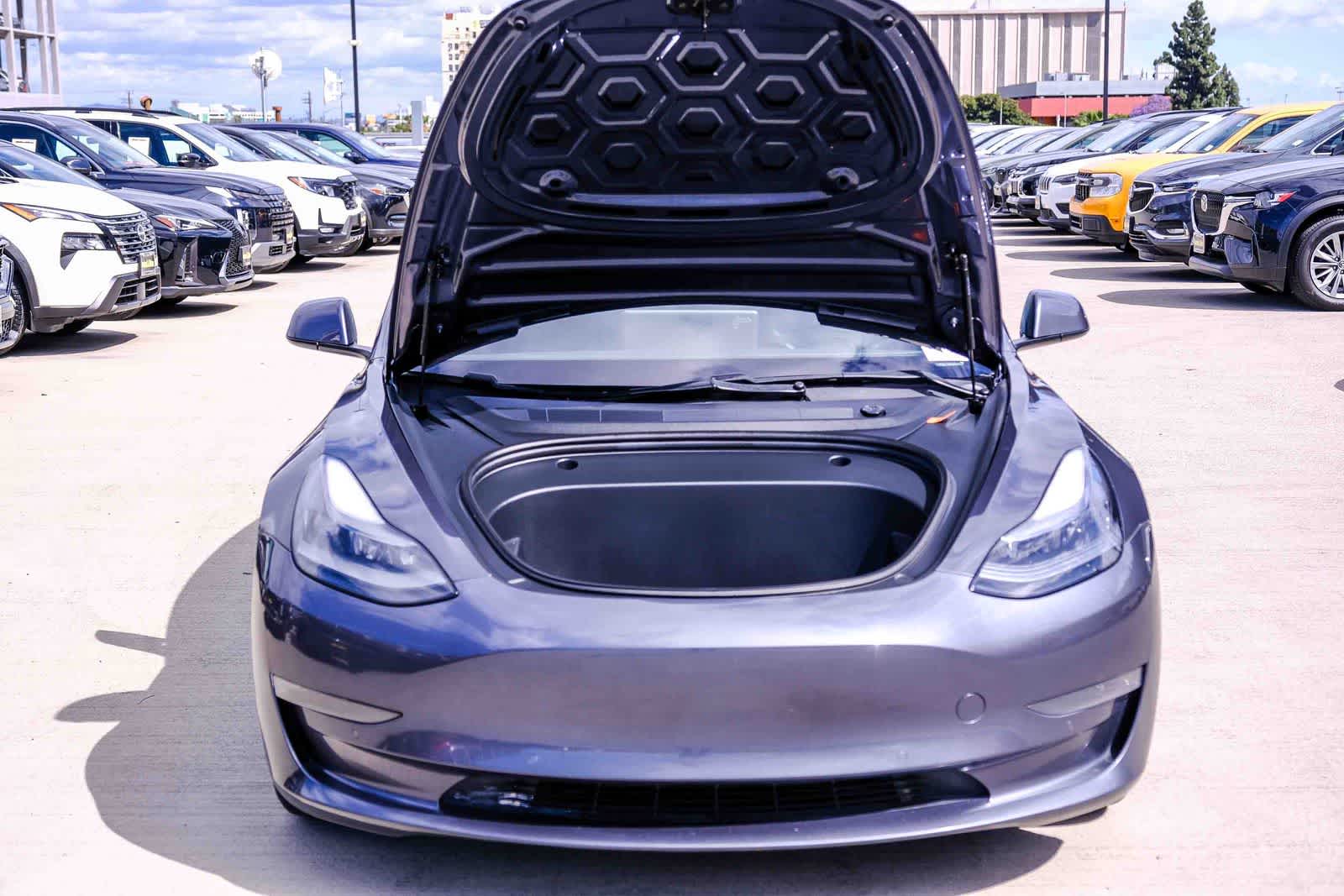 Thumbnail: 2021 Tesla Model 3 - 26