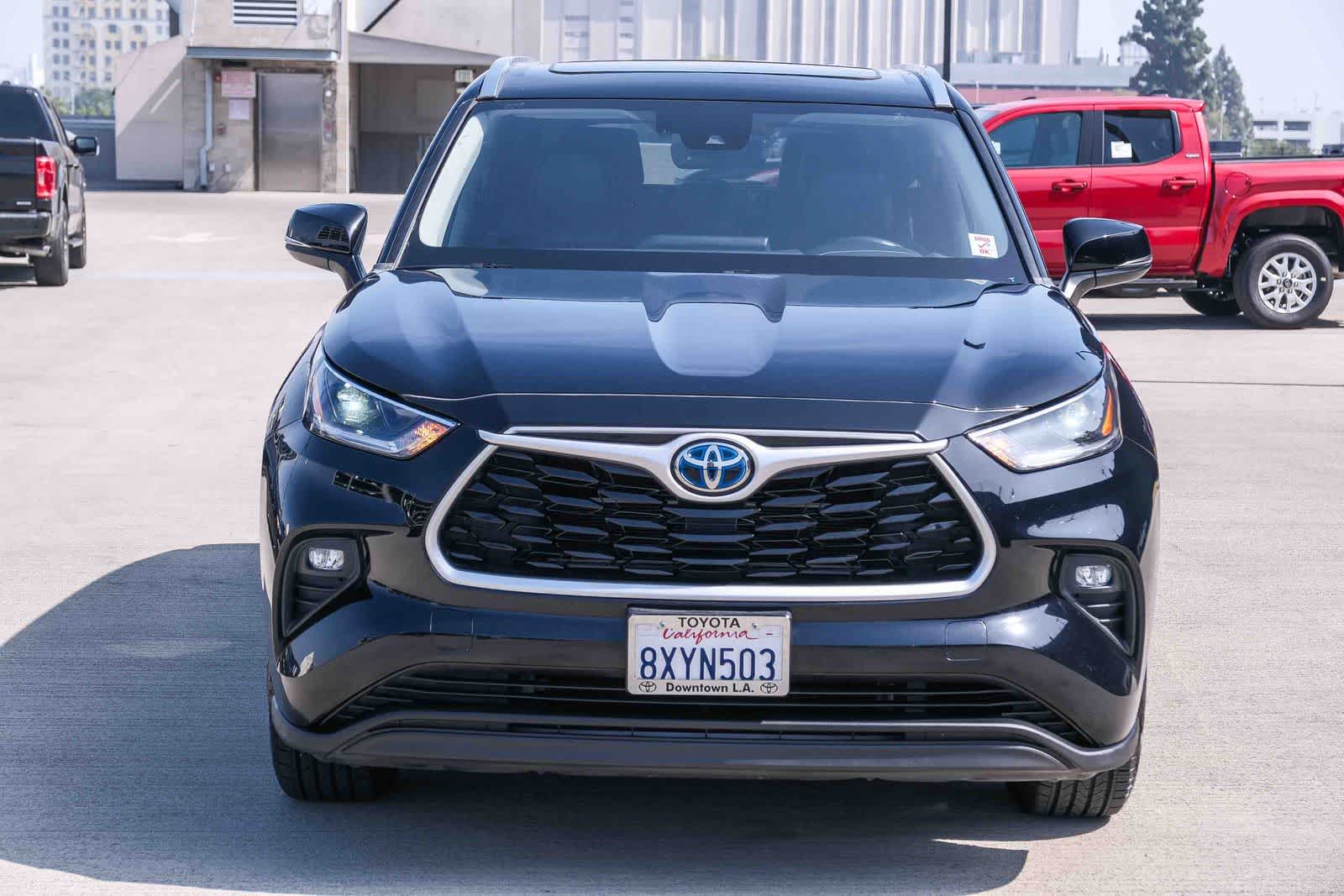 Thumbnail: 2021 Toyota Highlander - 2