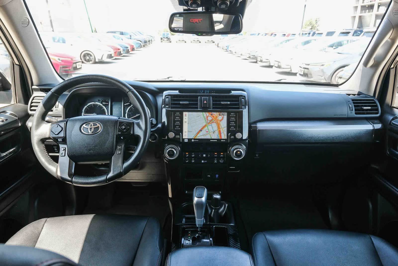 Thumbnail: 2022 Toyota 4Runner - 14