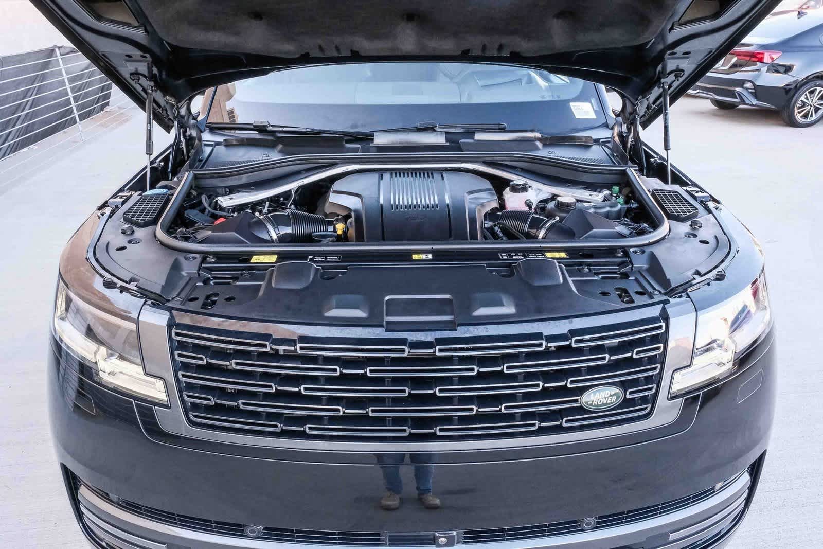 Thumbnail: 2024 Land Rover Range Rover - 25