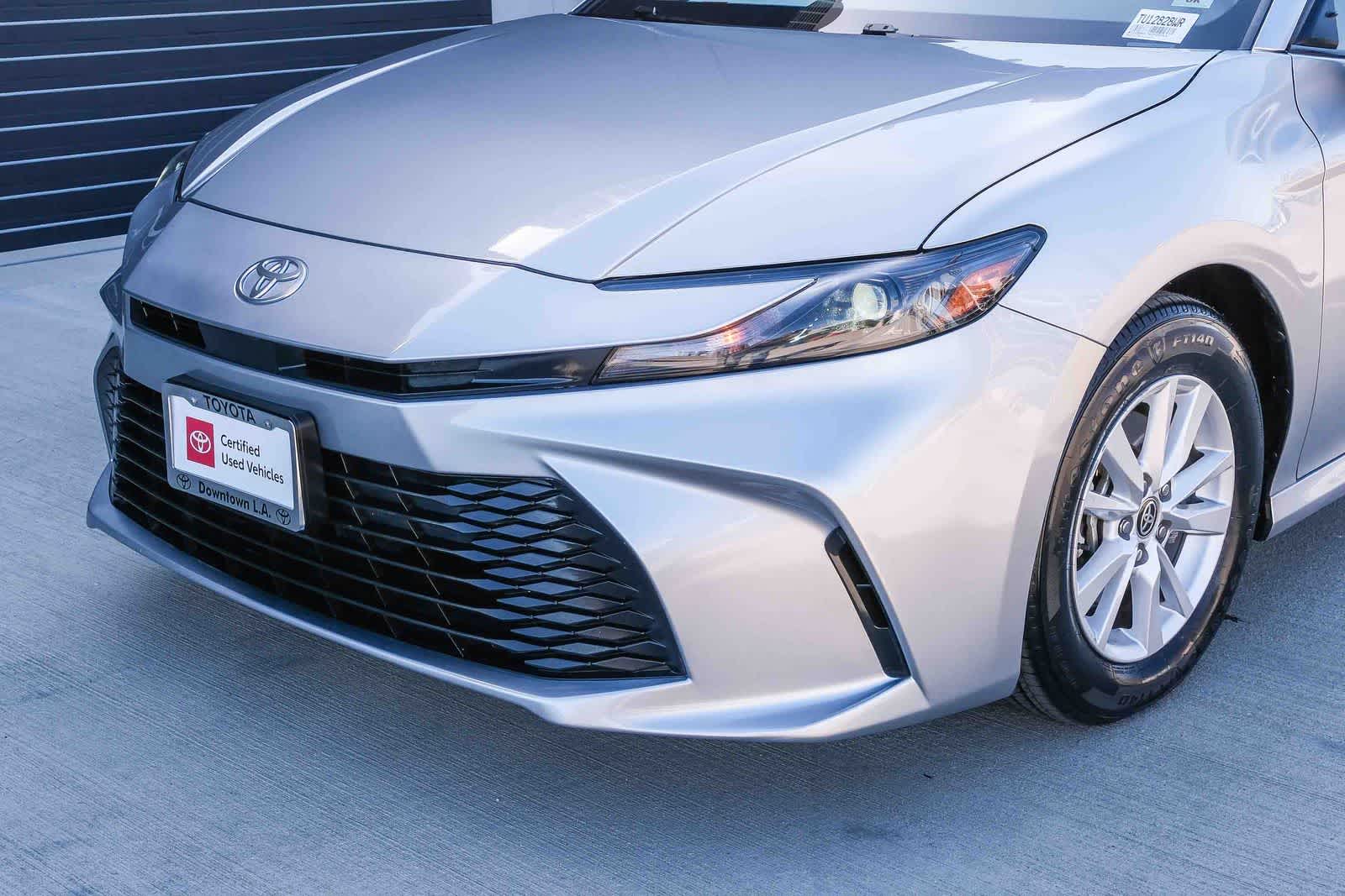 Thumbnail: 2025 Toyota Camry - 11