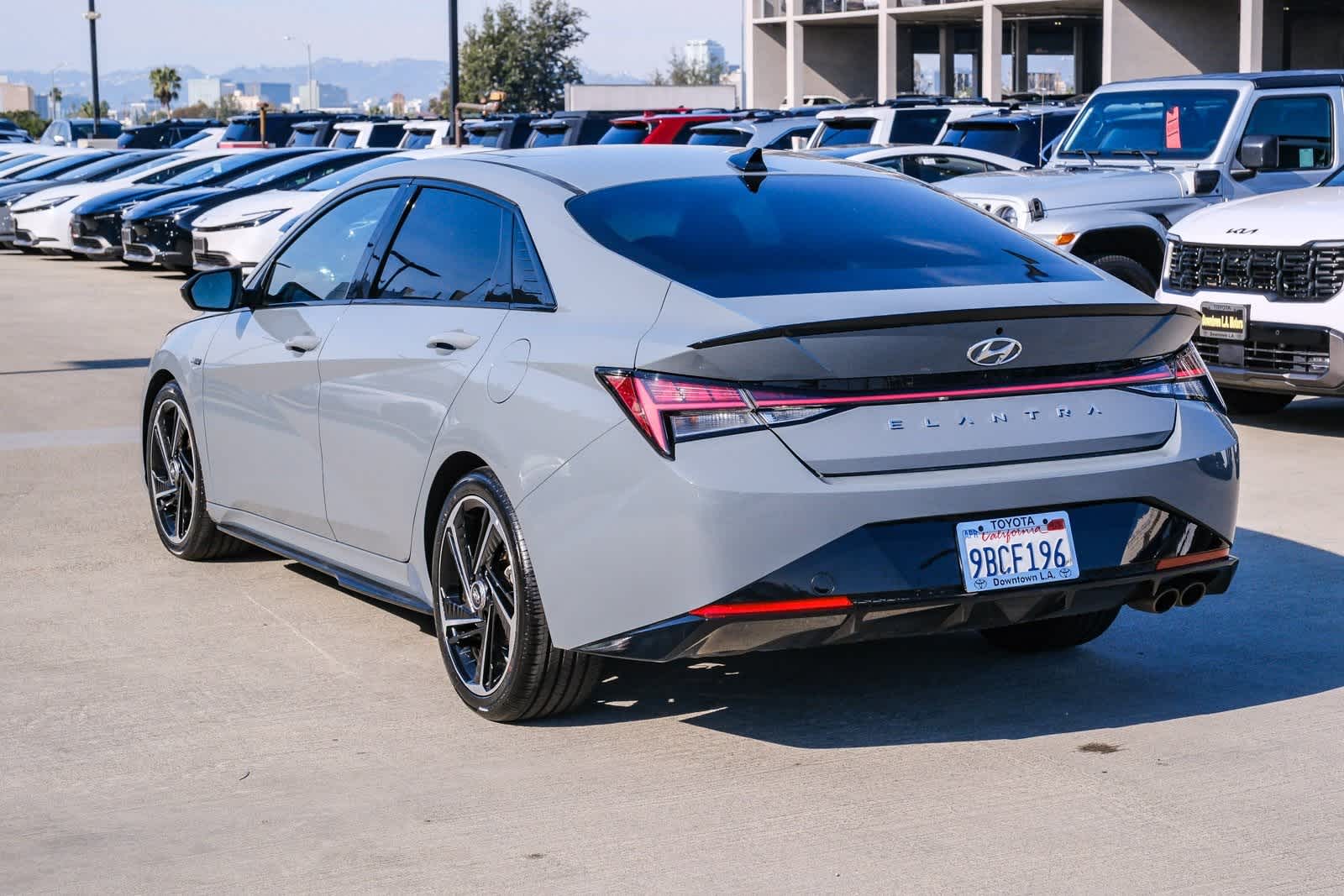 Thumbnail: 2022 Hyundai Elantra - 6