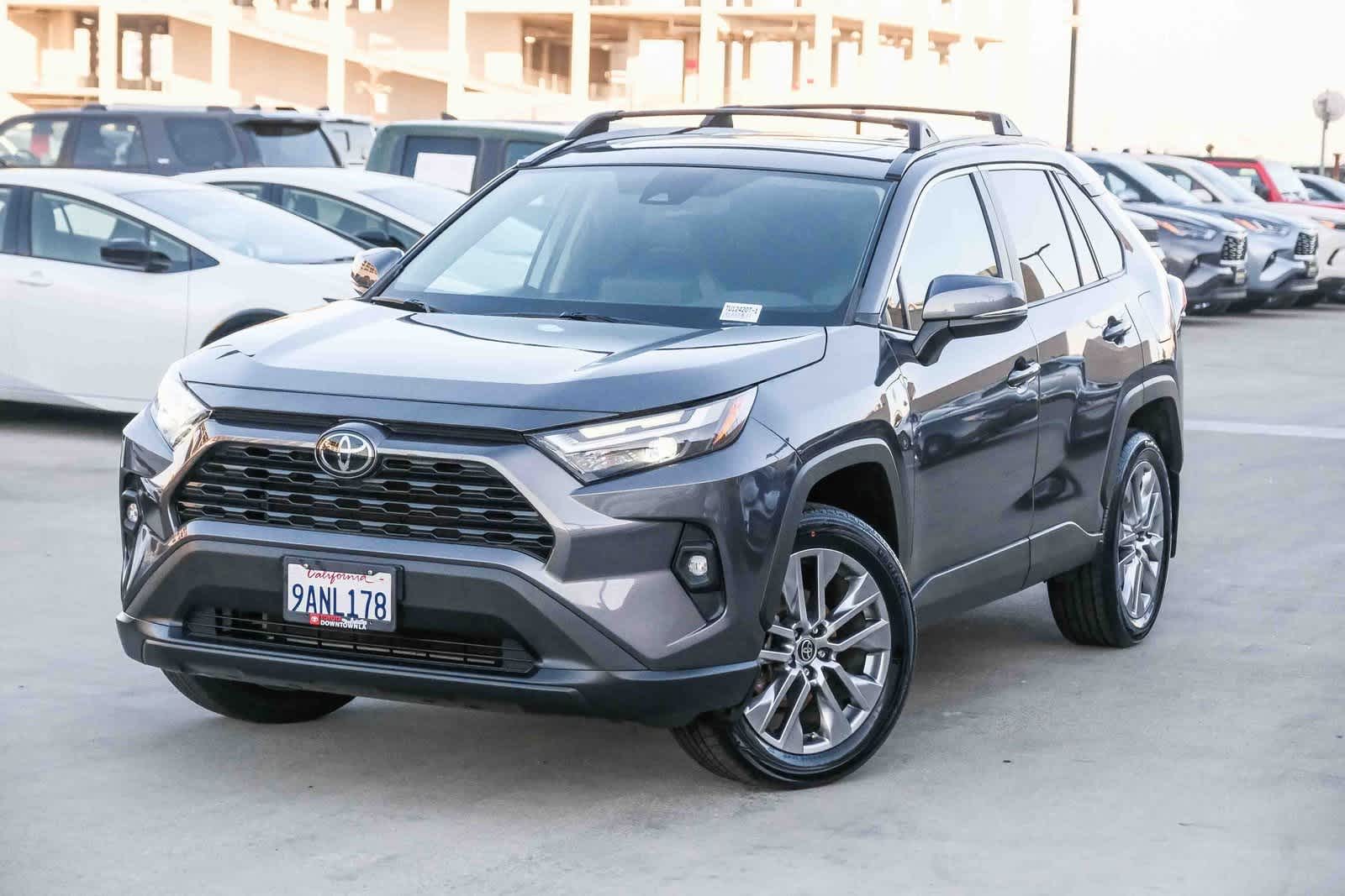 Thumbnail: 2022 Toyota RAV4 - 1