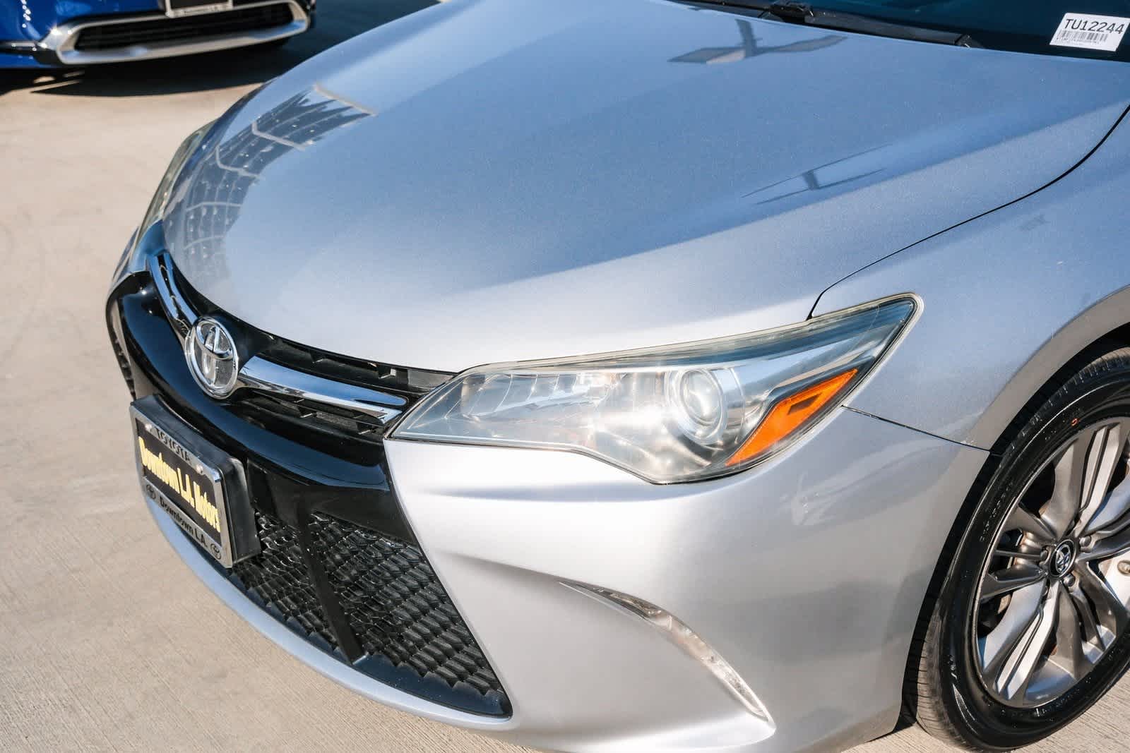 Thumbnail: 2016 Toyota Camry - 11