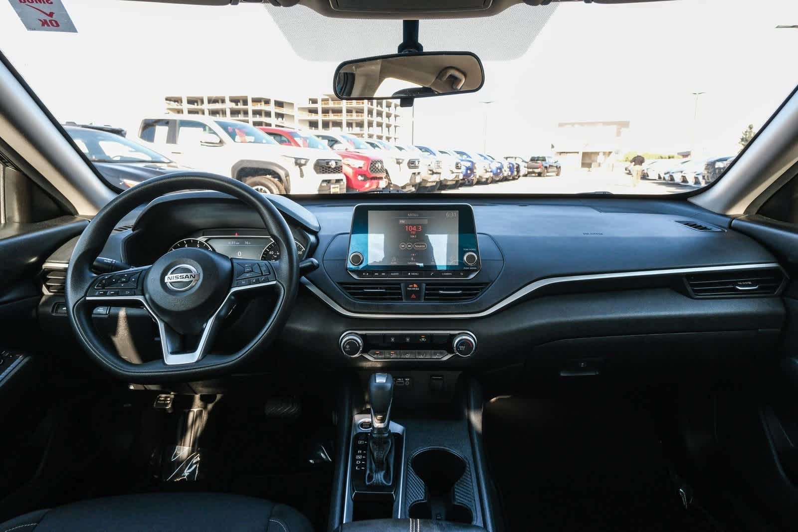 Thumbnail: 2020 Nissan Altima - 12
