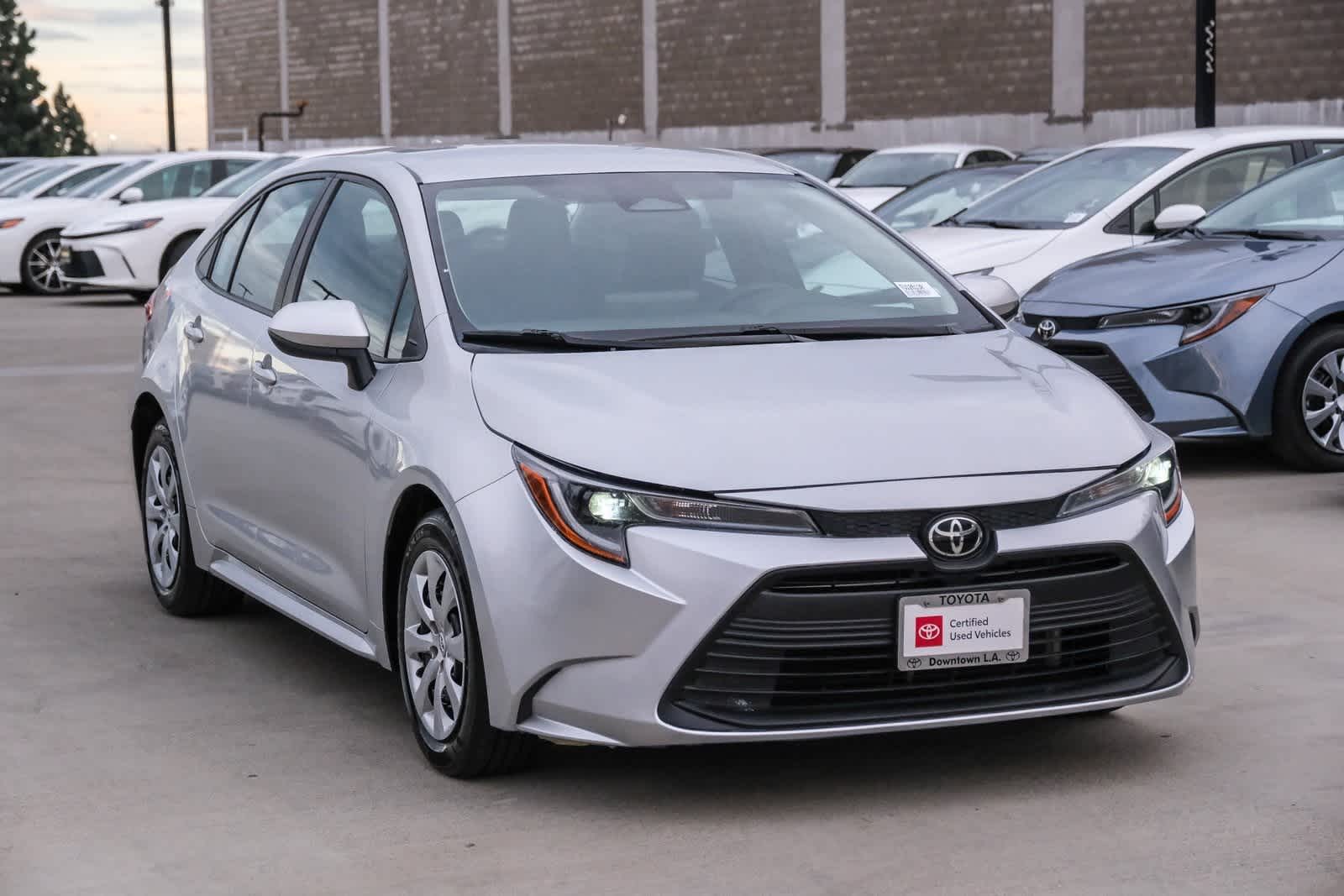 Thumbnail: 2023 Toyota Corolla - 3