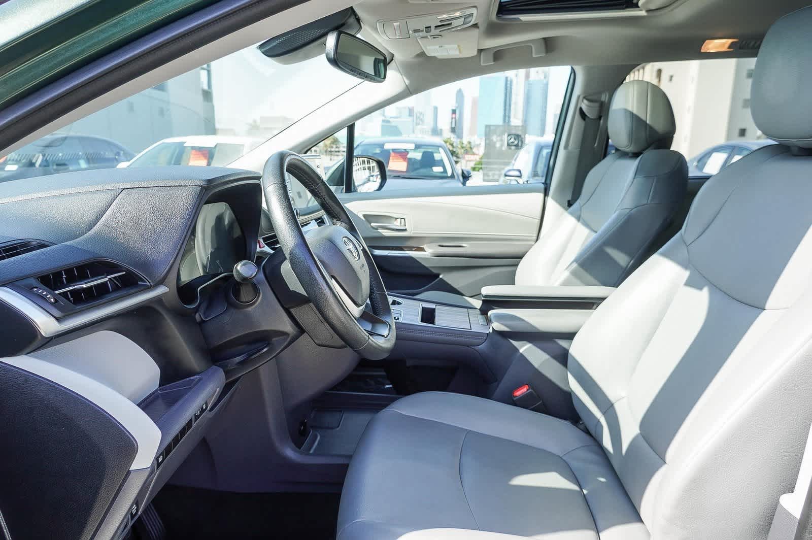2023 Toyota Sienna XLE 20