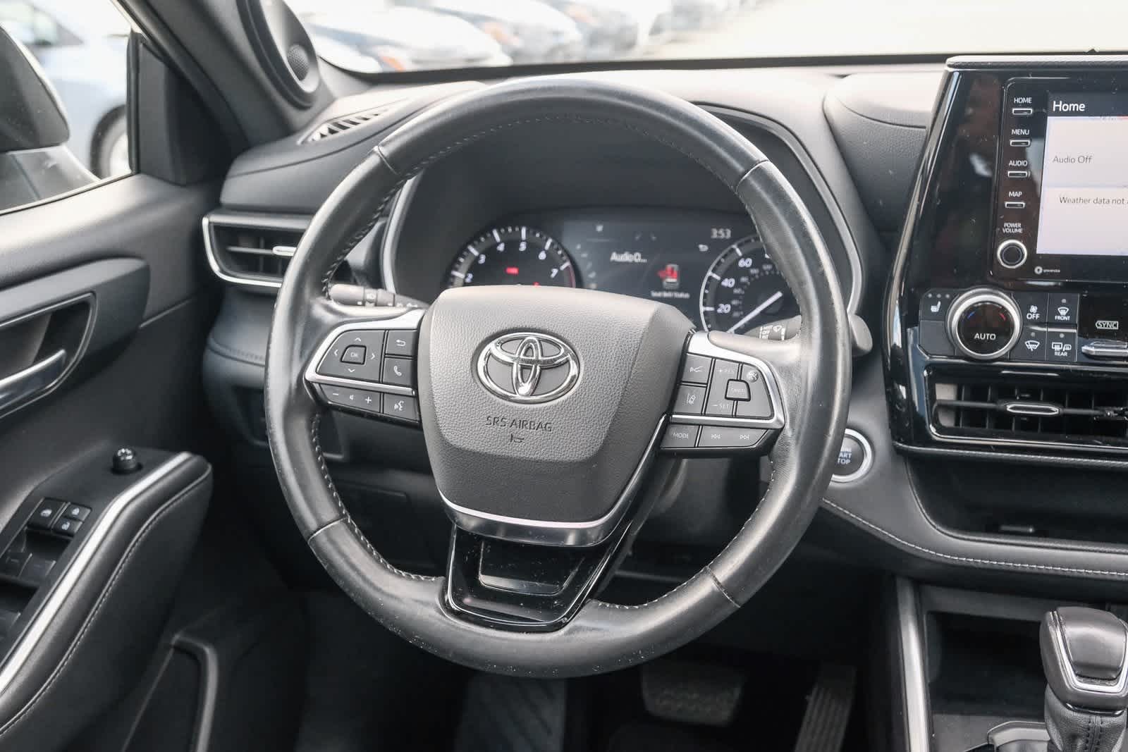 Thumbnail: 2021 Toyota Highlander - 15
