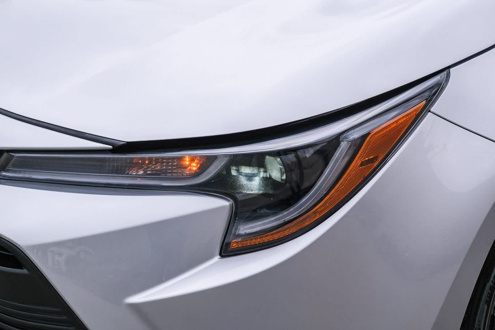 Thumbnail: 2023 Toyota Corolla - 11