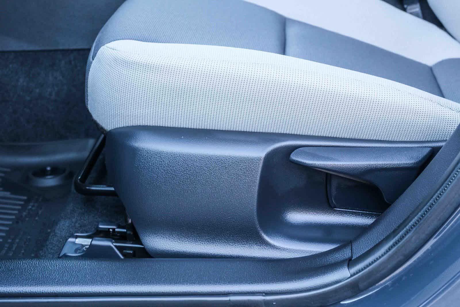 Thumbnail: 2025 Toyota Corolla - 24