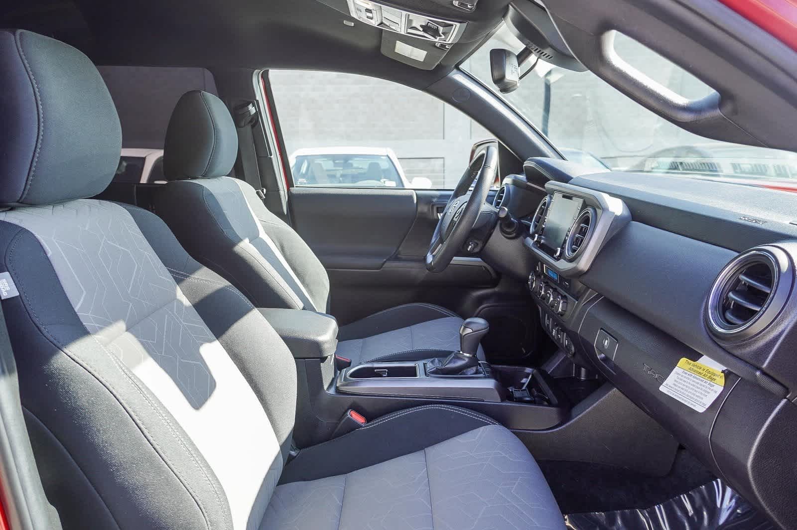 2023 Toyota Tacoma TRD Off-Road 18
