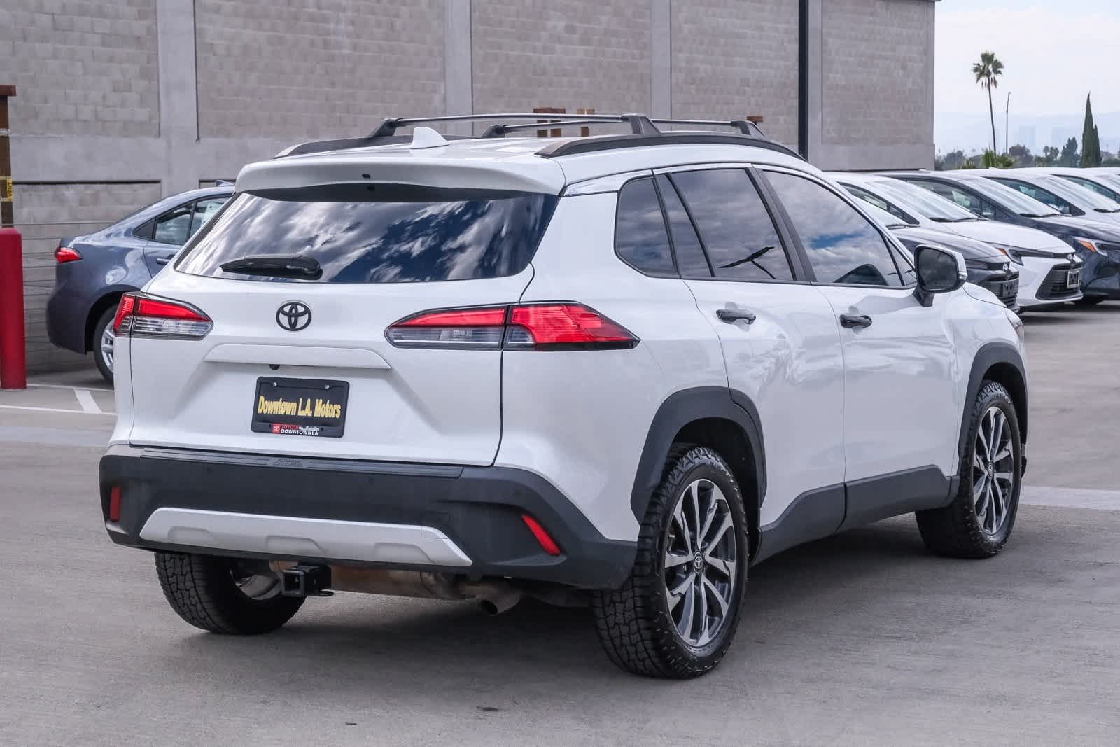 Thumbnail: 2022 Toyota Corolla Cross - 4