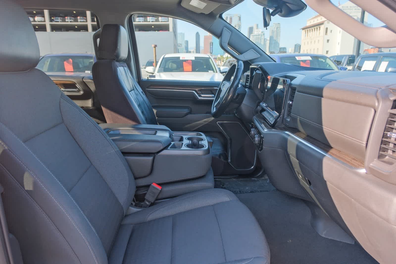 Thumbnail: 2023 Chevrolet Silverado 1500 - 16