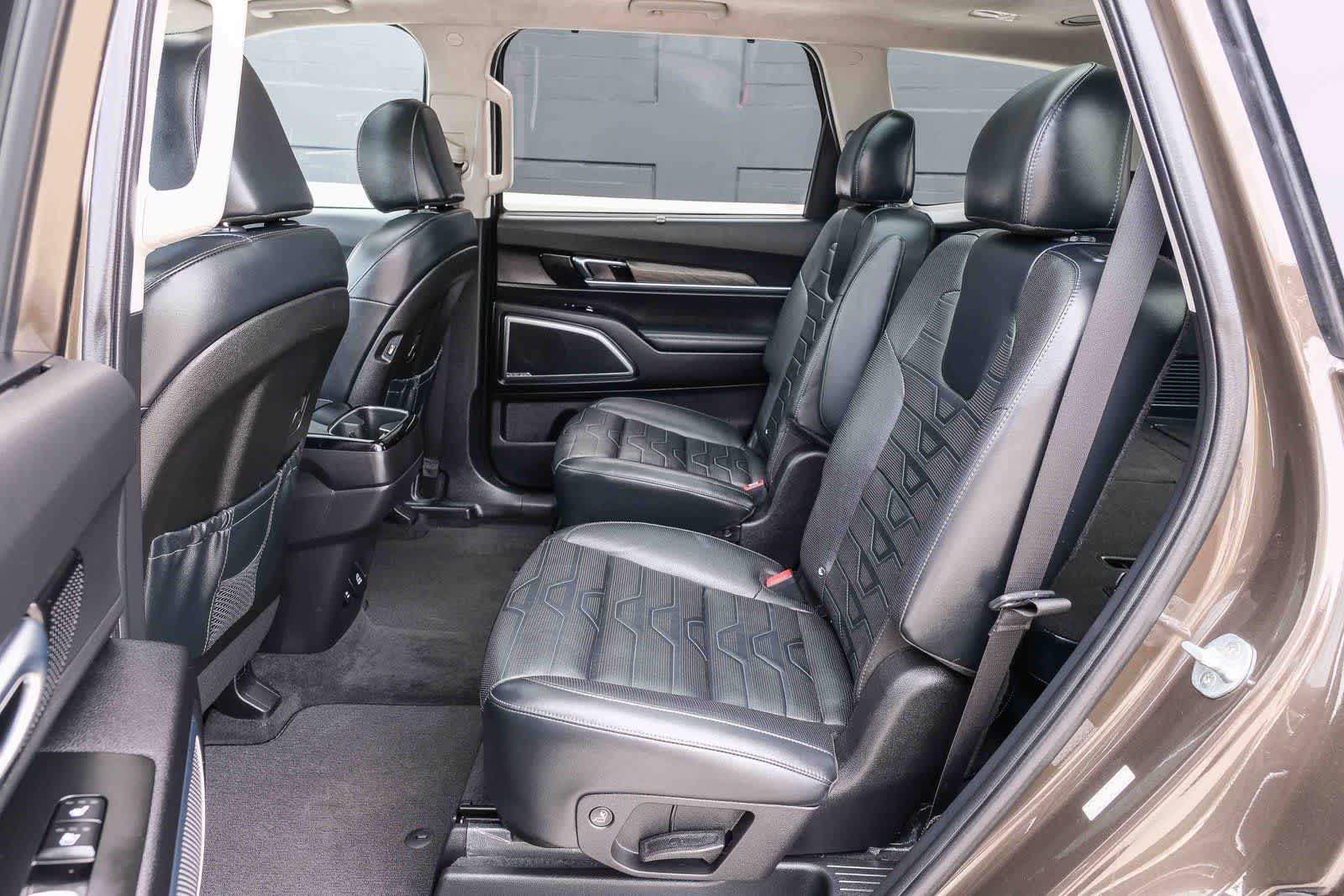 Thumbnail: 2022 Kia Telluride - 18