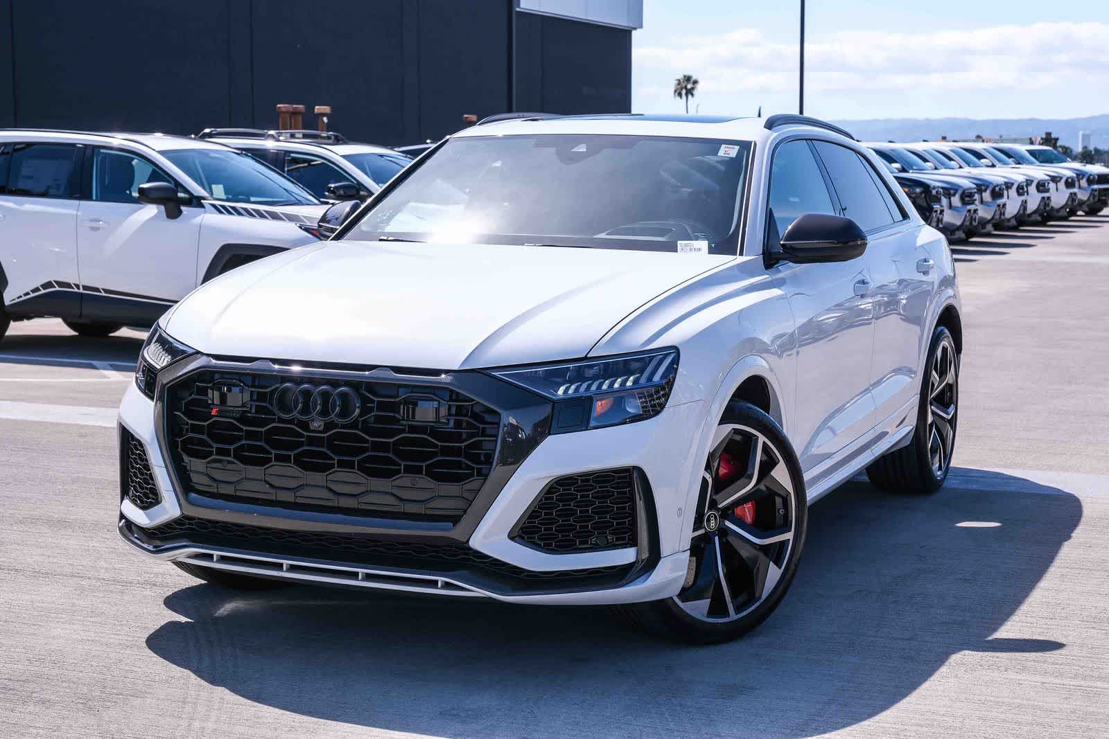 2022 Audi RS Q8 4.0T -
                  Los Angeles, CA