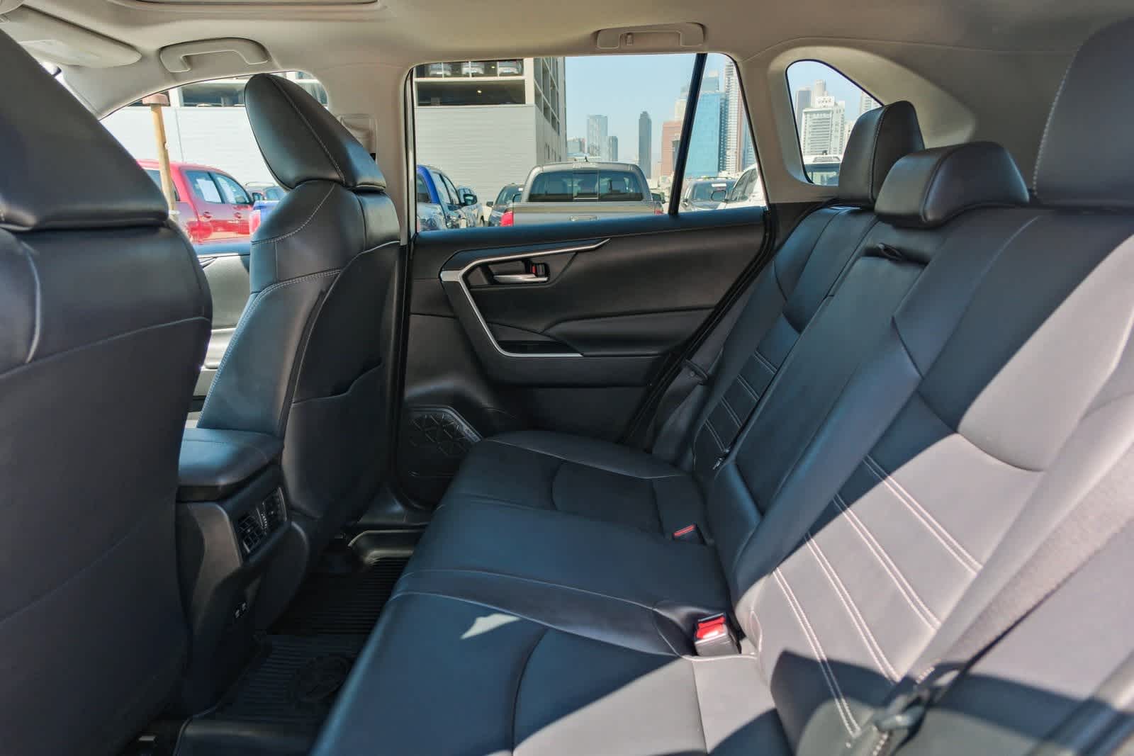 Thumbnail: 2021 Toyota RAV4 - 18