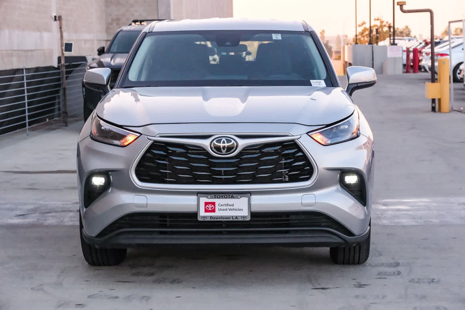 Thumbnail: 2024 Toyota Highlander - 2