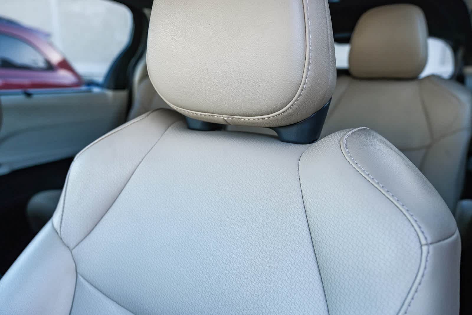 Thumbnail: 2021 Toyota Sienna - 23