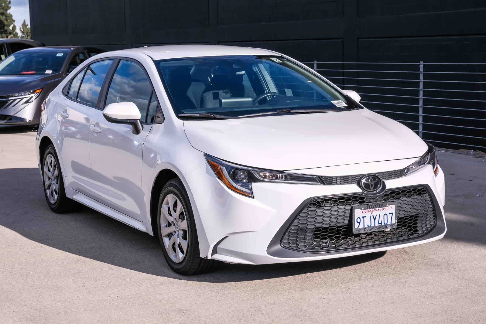 Thumbnail: 2022 Toyota Corolla - 3