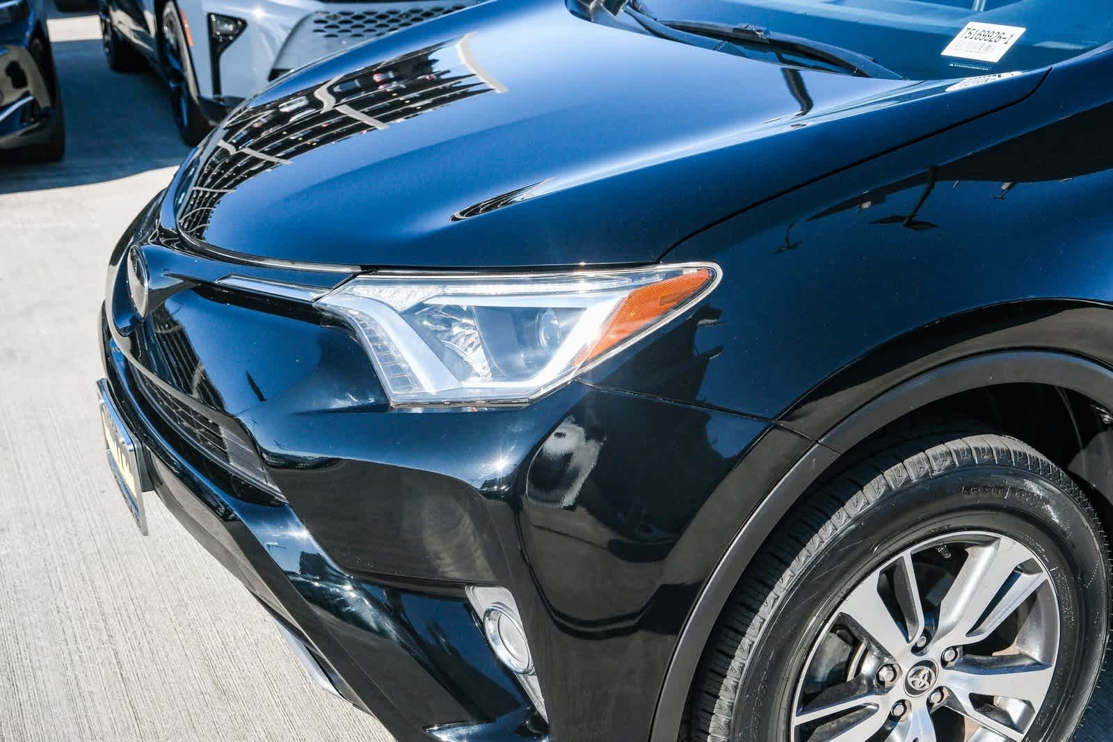 Thumbnail: 2017 Toyota RAV4 - 12