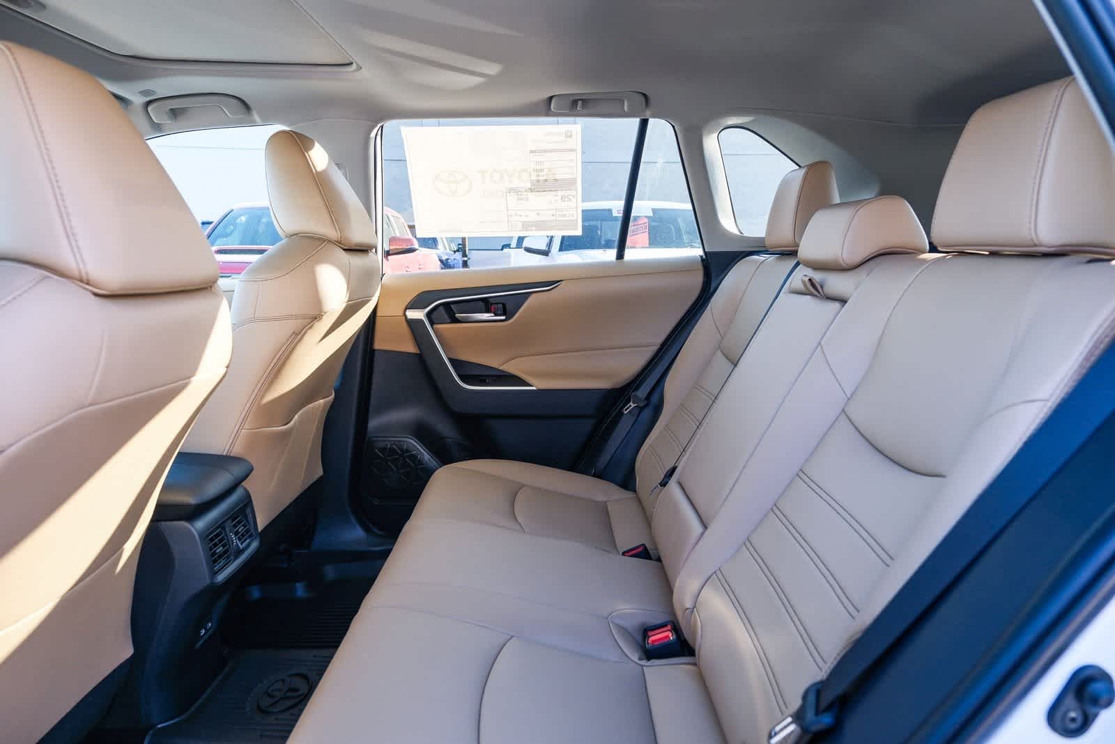 Thumbnail: 2025 Toyota RAV4 - 19