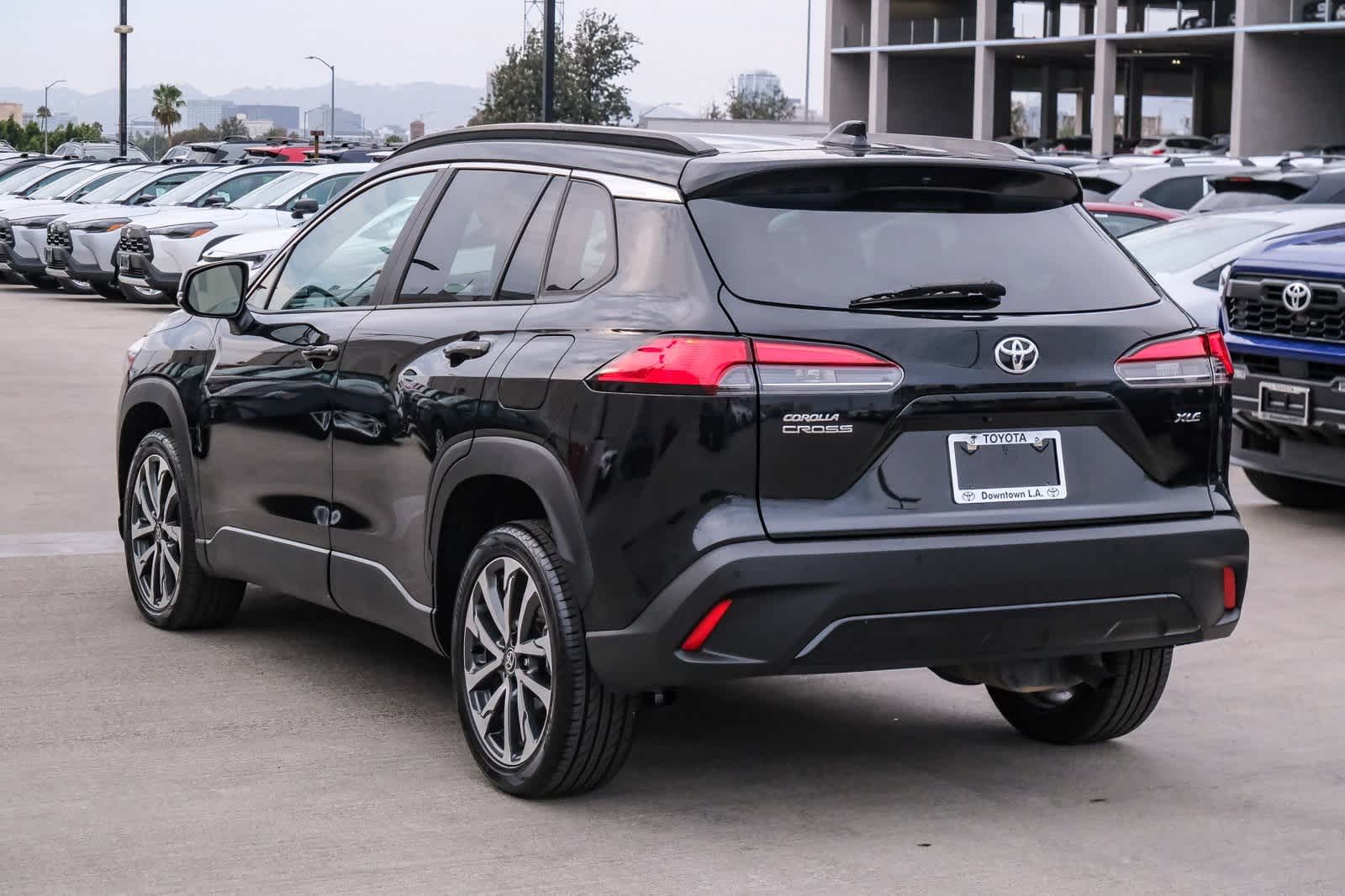 Thumbnail: 2023 Toyota Corolla Cross - 6