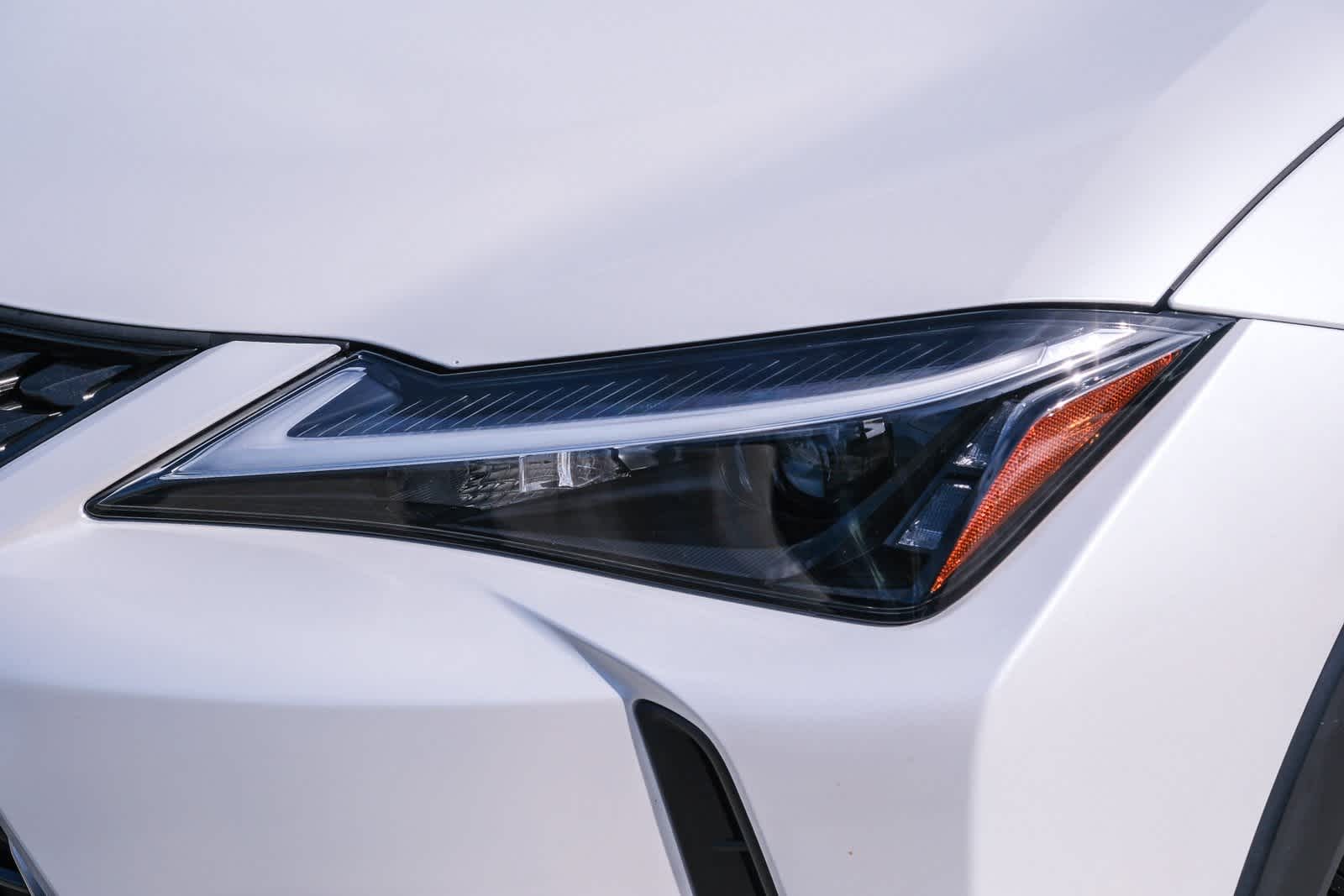 Thumbnail: 2024 Lexus UX - 11