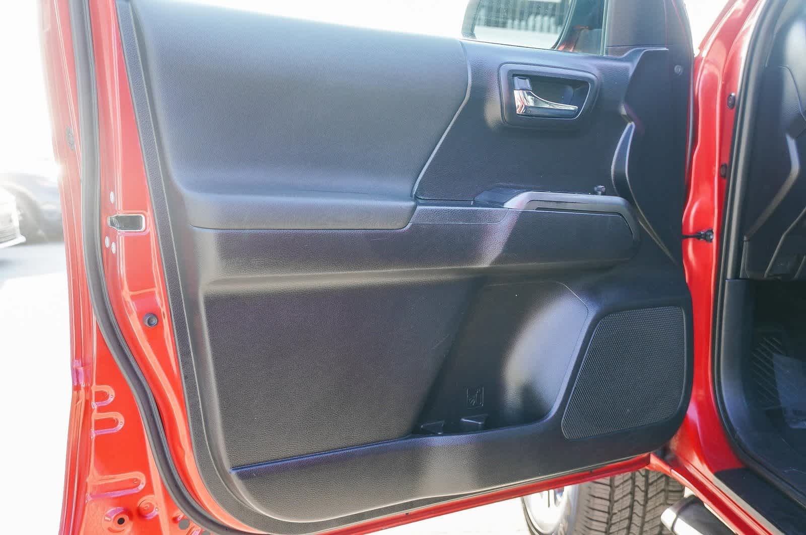 2019 Toyota Tacoma TRD Sport 19