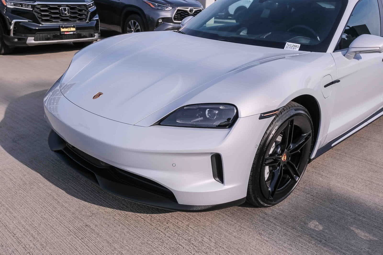 Thumbnail: 2025 Porsche Taycan - 12