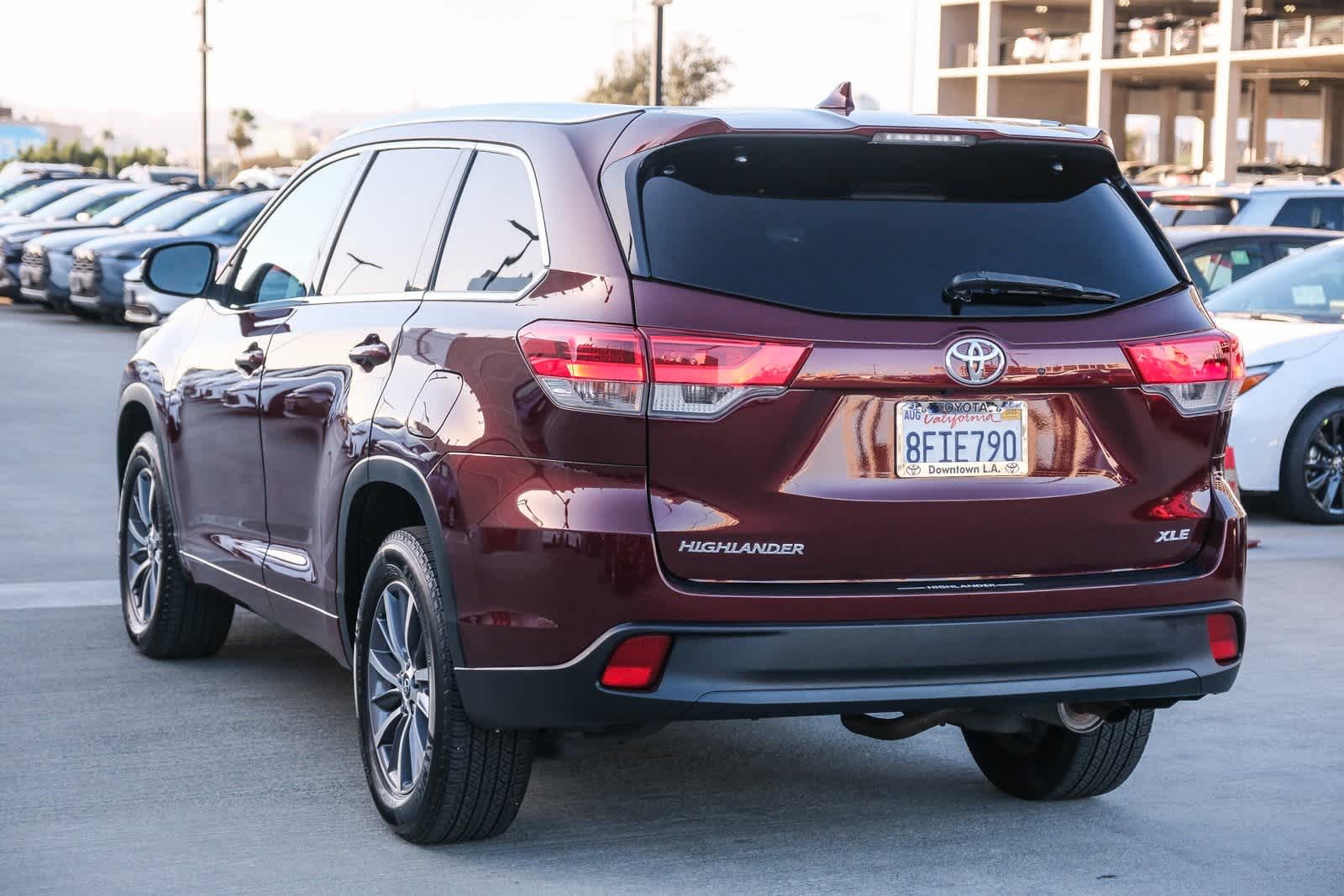 Thumbnail: 2018 Toyota Highlander - 6