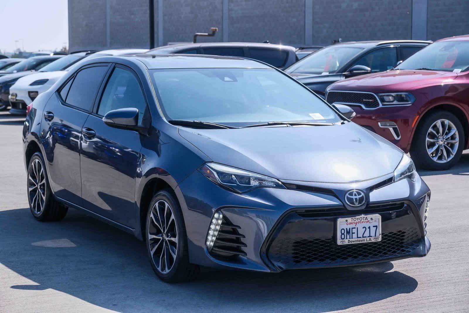 Thumbnail: 2017 Toyota Corolla - 3