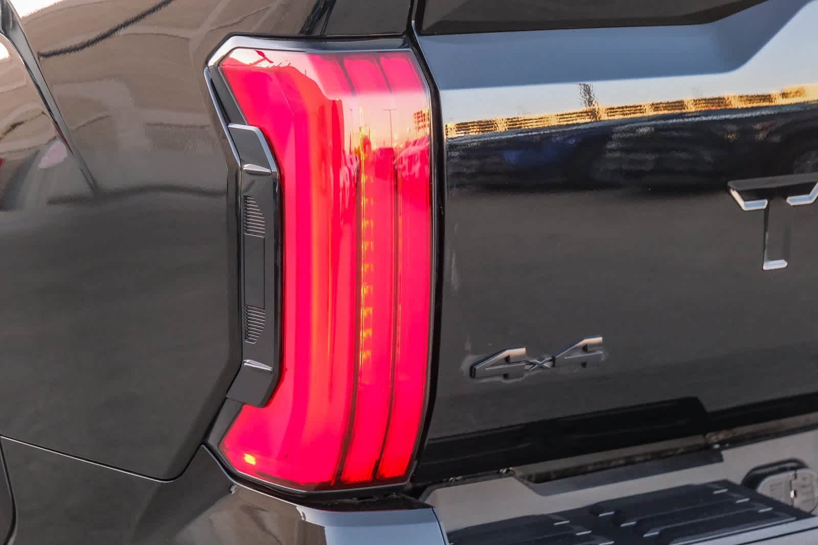 Thumbnail: 2023 Toyota Tundra - 7