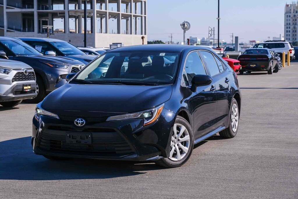 Certified 2025 Toyota Corolla LE Sedan