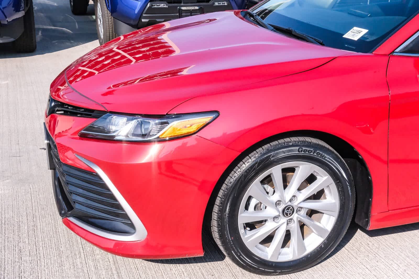Thumbnail: 2023 Toyota Camry - 12