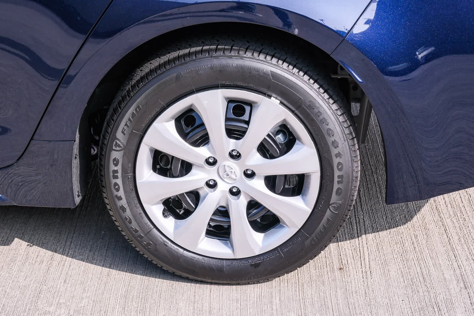 Thumbnail: 2025 Toyota Corolla - 9