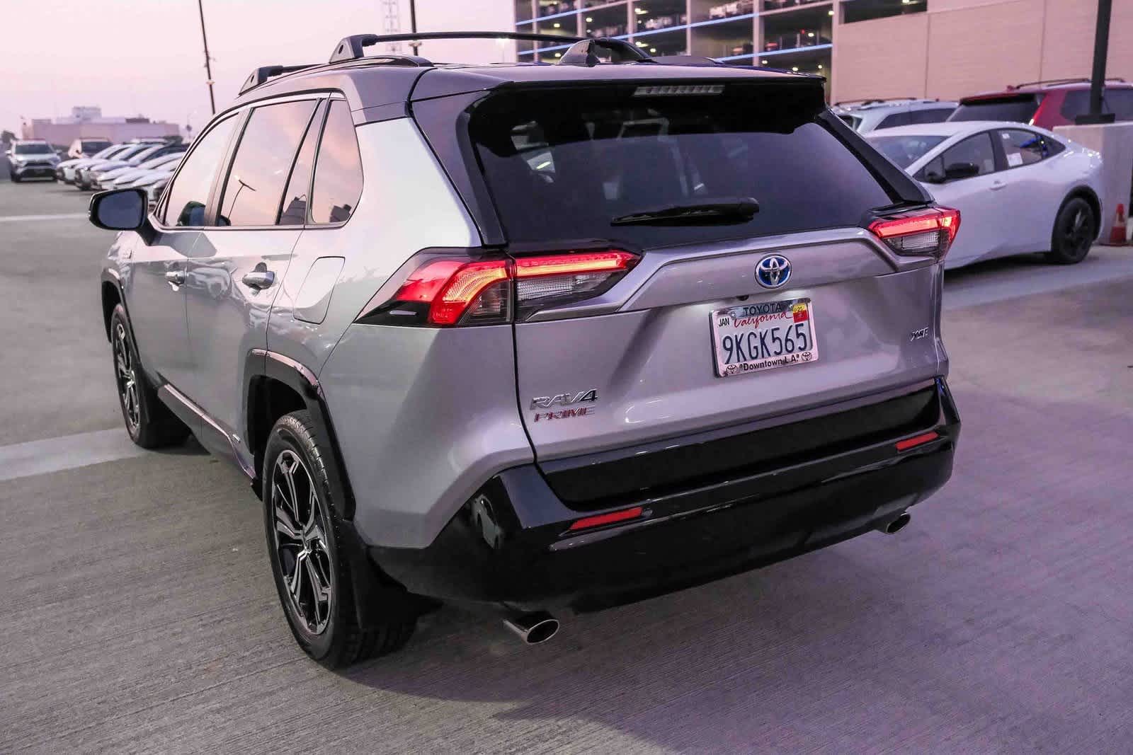 Thumbnail: 2024 Toyota RAV4 - 8