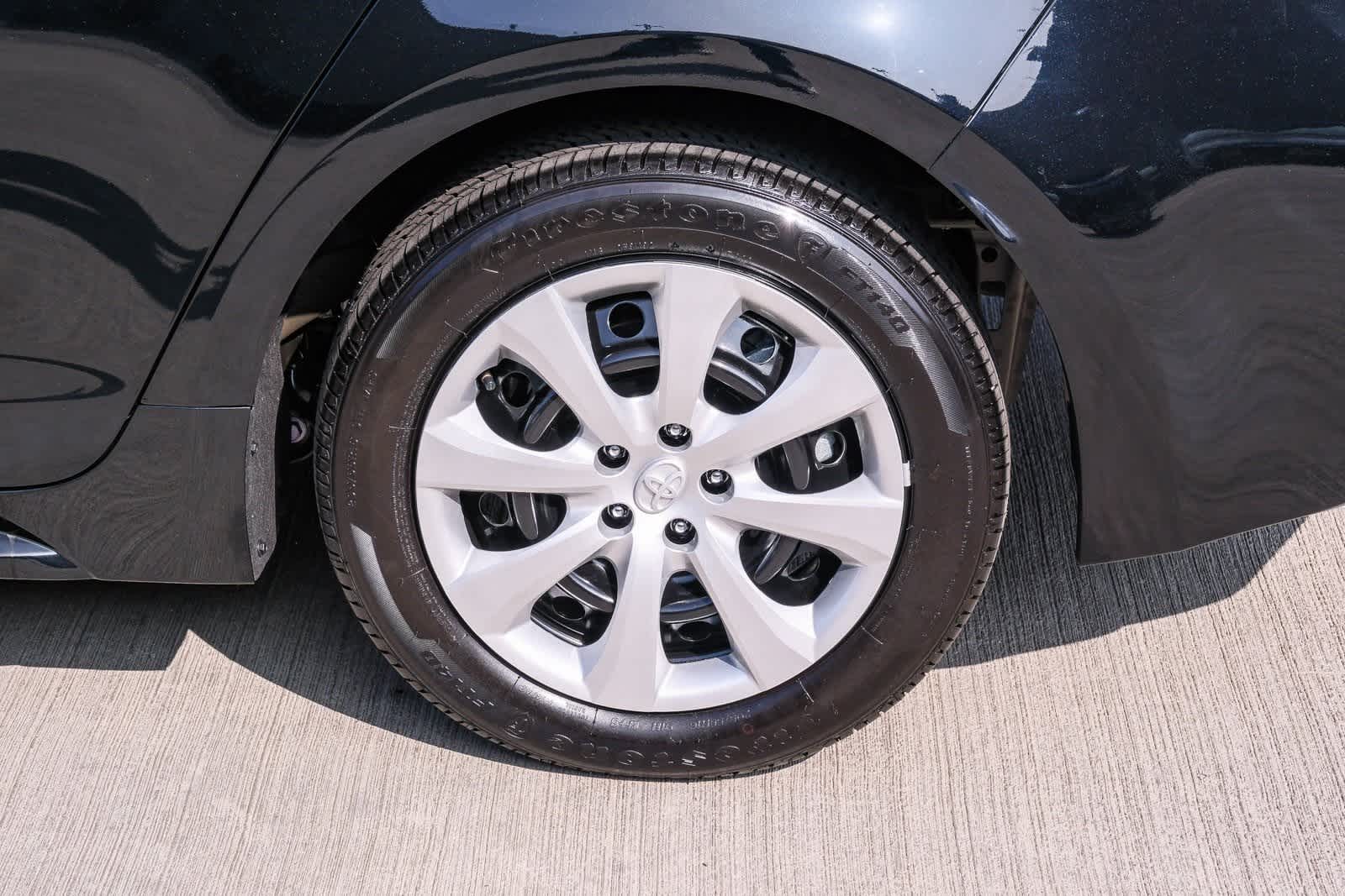 Thumbnail: 2025 Toyota Corolla - 9