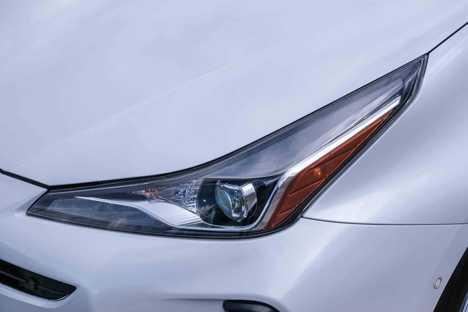 Thumbnail: 2021 Toyota Prius - 11